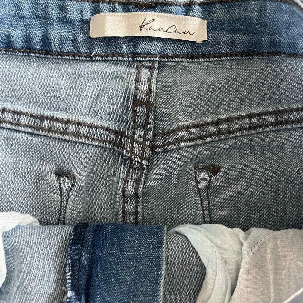 Kancan Denim‎ Mini Skirt Distressed Frayed Hem Light Wash Casual 28